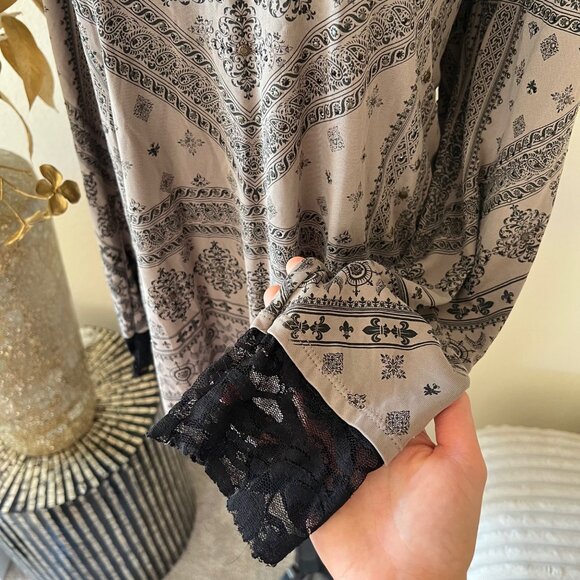 Y2K Whimsygoth Studded Lace Flowy Abstract Black & Brown Long Sleeve Top - Picture 3 of 11